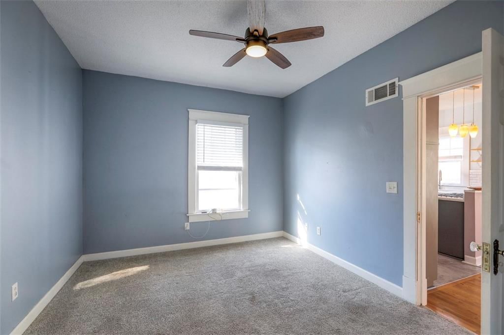 829 W 40 Street — photo 22
