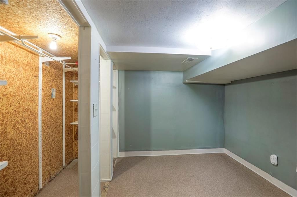 829 W 40 Street — photo 33