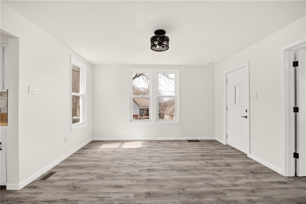 402 Blake Street — photo 20