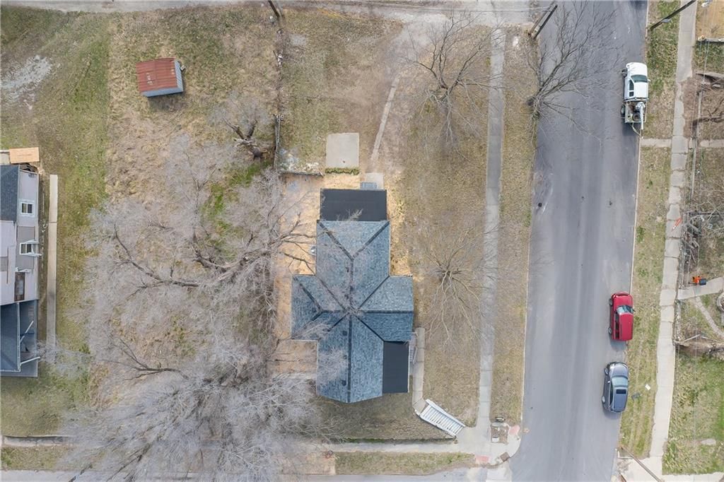 402 Blake Street — photo 22