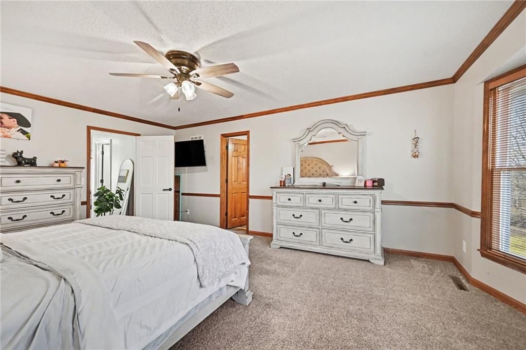1404 Colony Drive — photo 14
