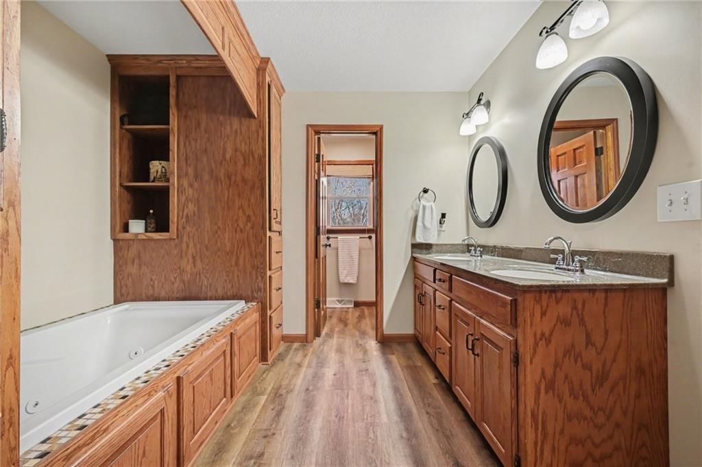1404 Colony Drive — photo 15
