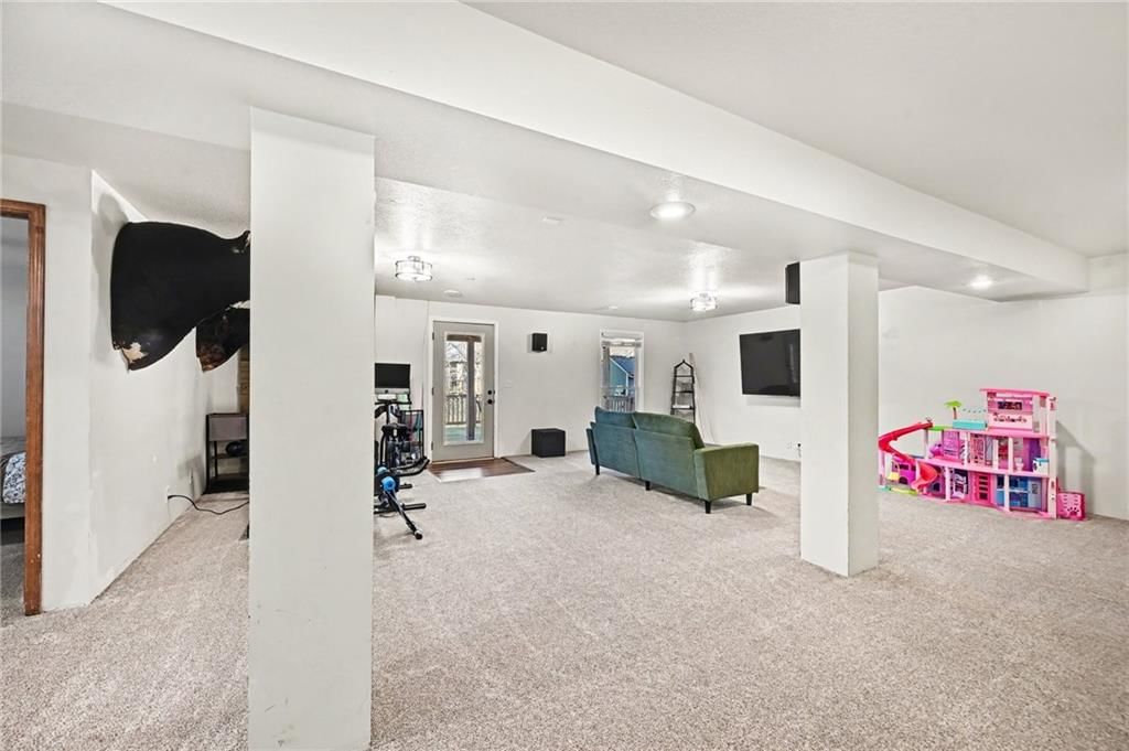 1404 Colony Drive — photo 21