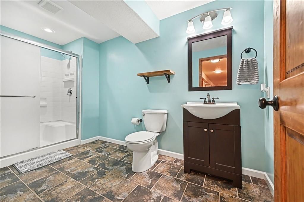 1404 Colony Drive — photo 28