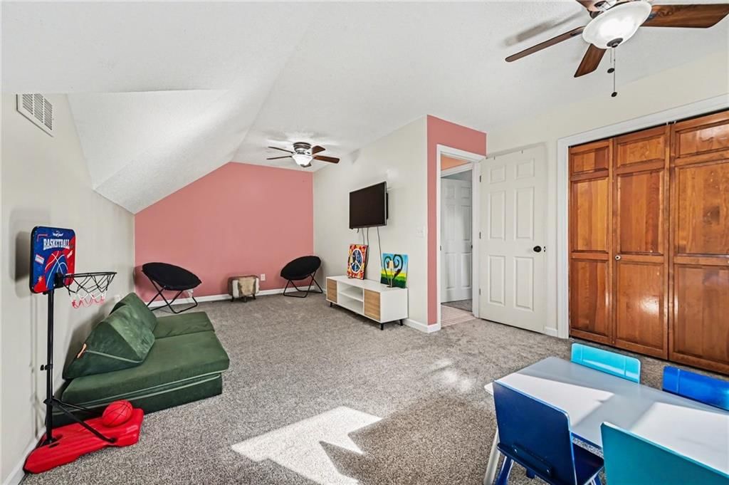 1404 Colony Drive — photo 34