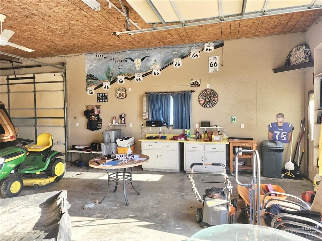 416 Casteel Street — photo 7