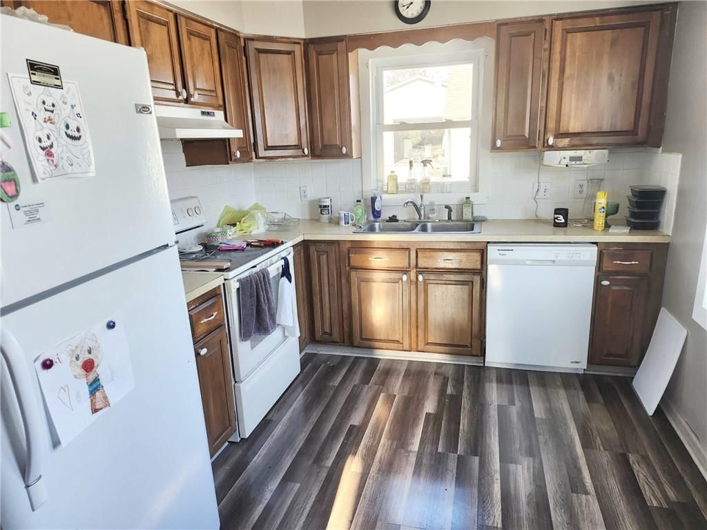 416 Casteel Street — photo 9