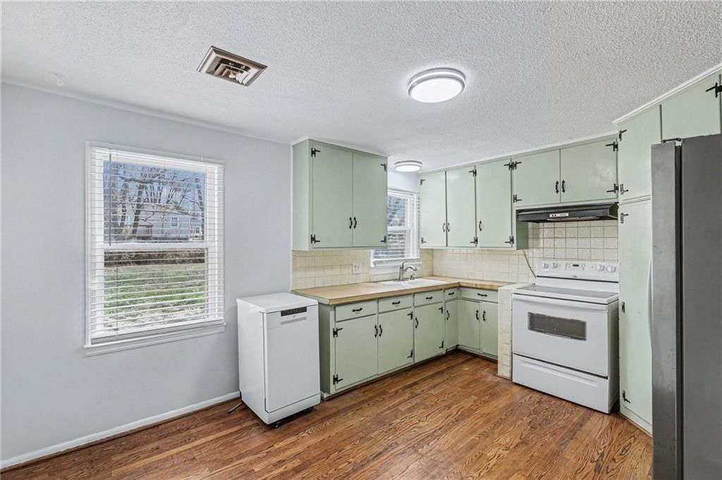 7725 Conser Street — photo 10