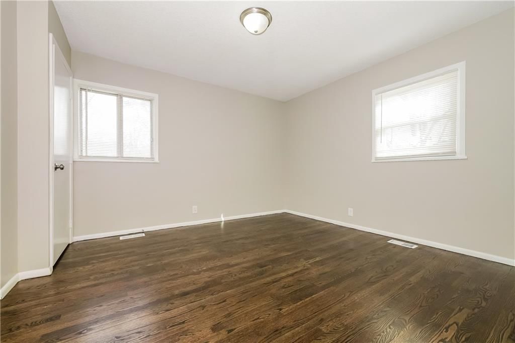 18902 E Arrowhead Drive — photo 9