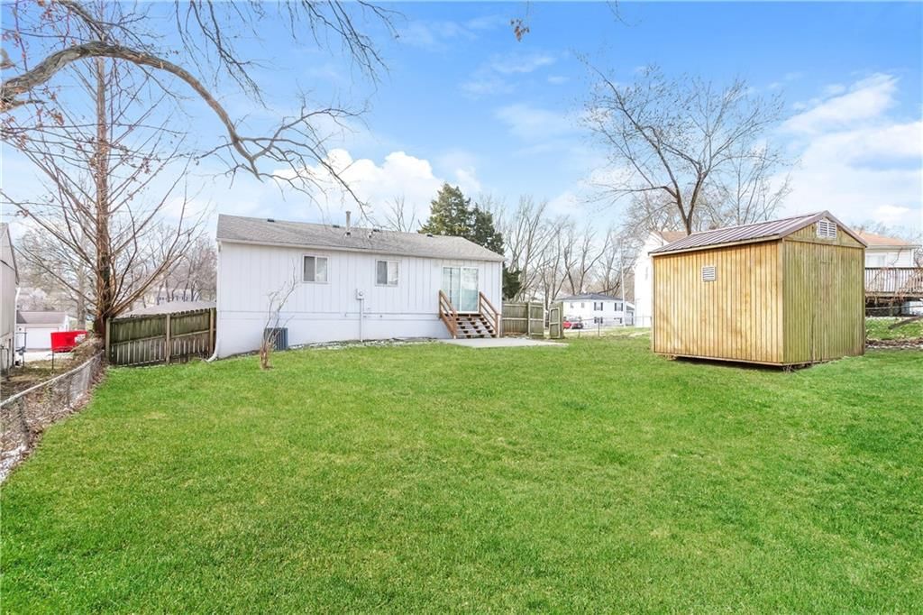 18902 E Arrowhead Drive — photo 15