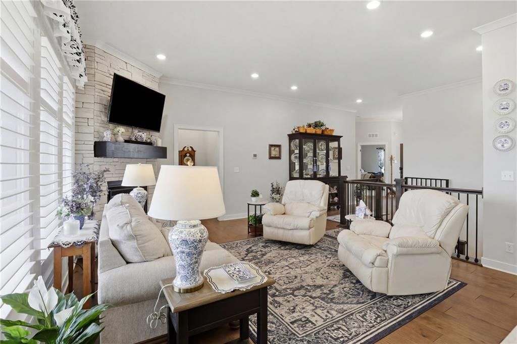 10611 N Holly Street — photo 9