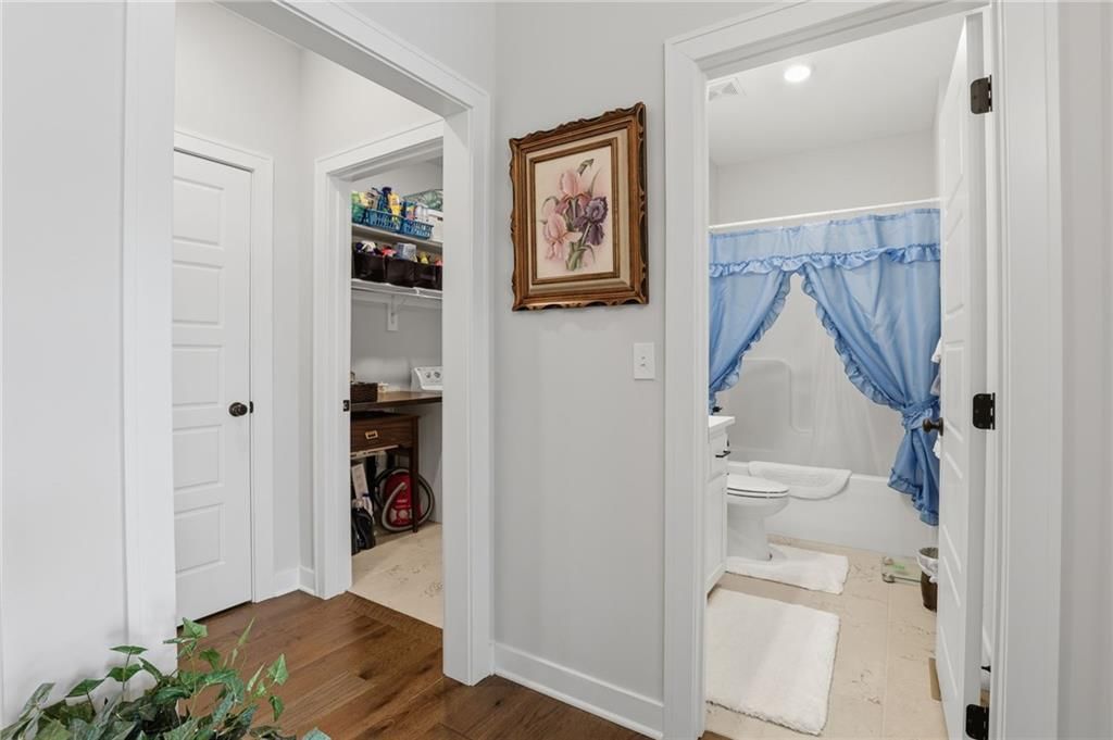 10611 N Holly Street — photo 24