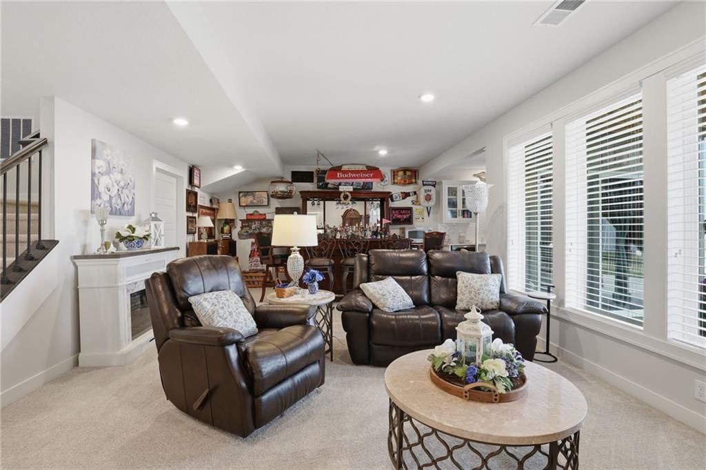 10611 N Holly Street — photo 30