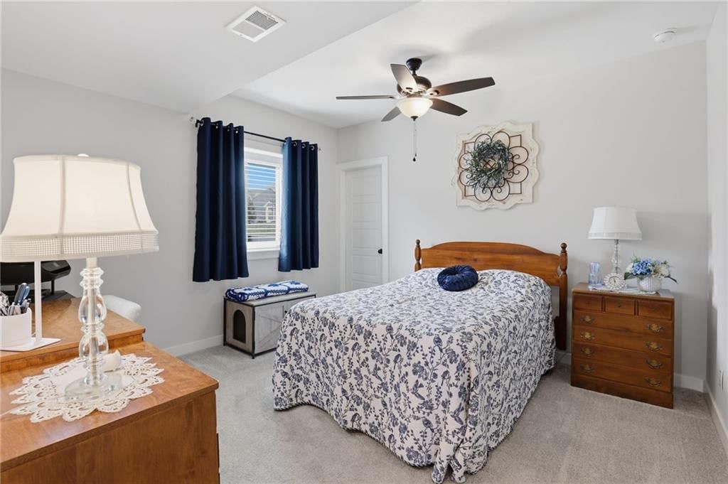 10611 N Holly Street — photo 34