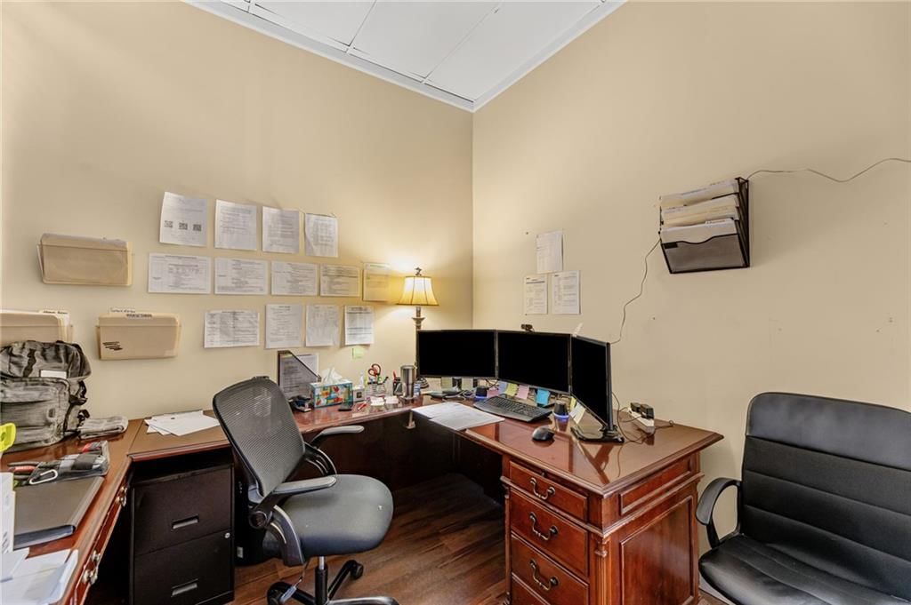 702 SW South Avenue — photo 15