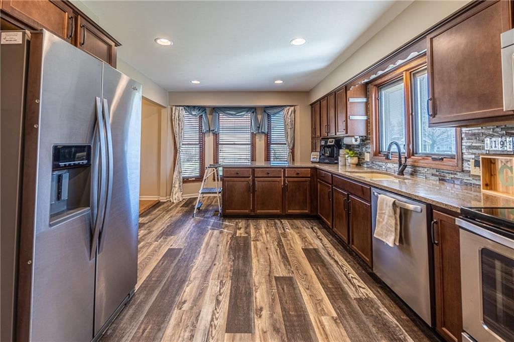 109 S Vansant Street — photo 4