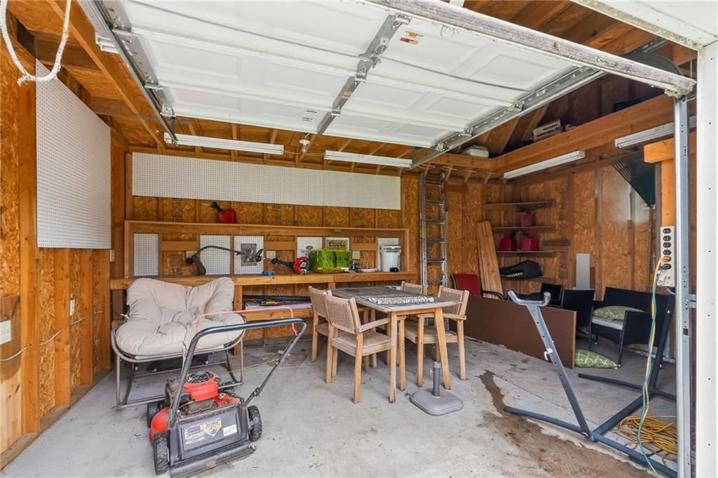 1502 SE Royal Street — photo 22