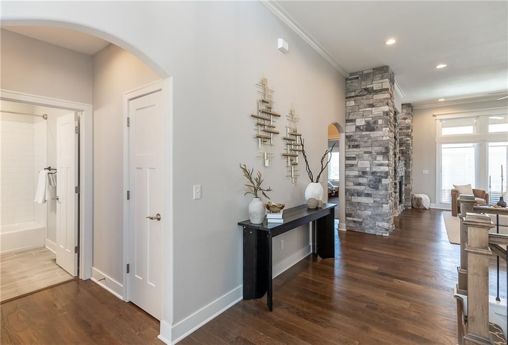 4060 NE Timberlake Court — photo 4