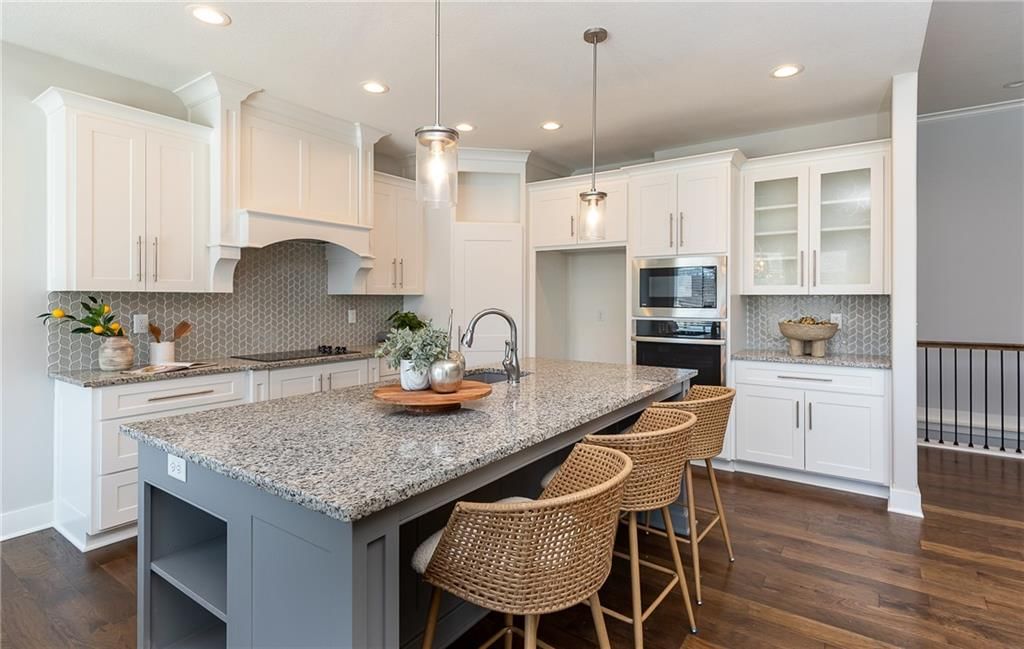 4060 NE Timberlake Court — photo 12