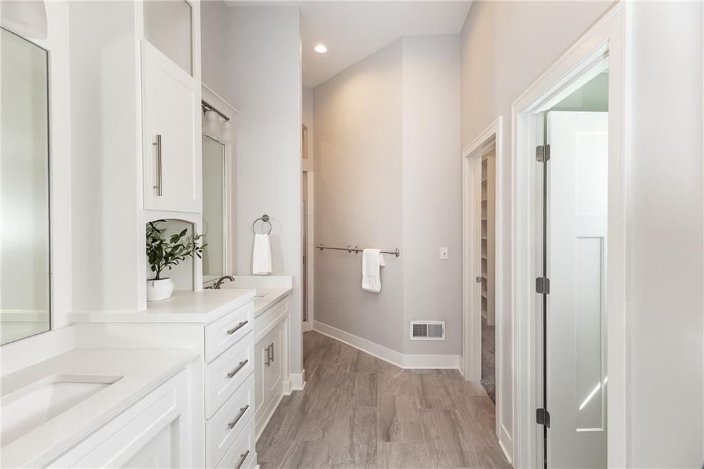 4060 NE Timberlake Court — photo 25