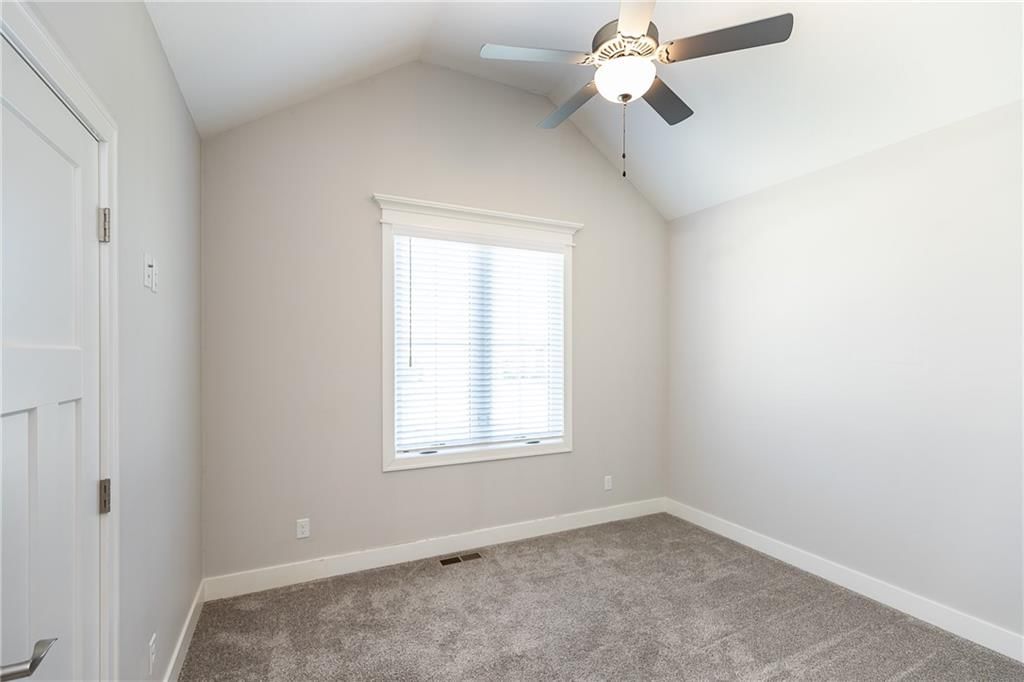 4060 NE Timberlake Court — photo 29