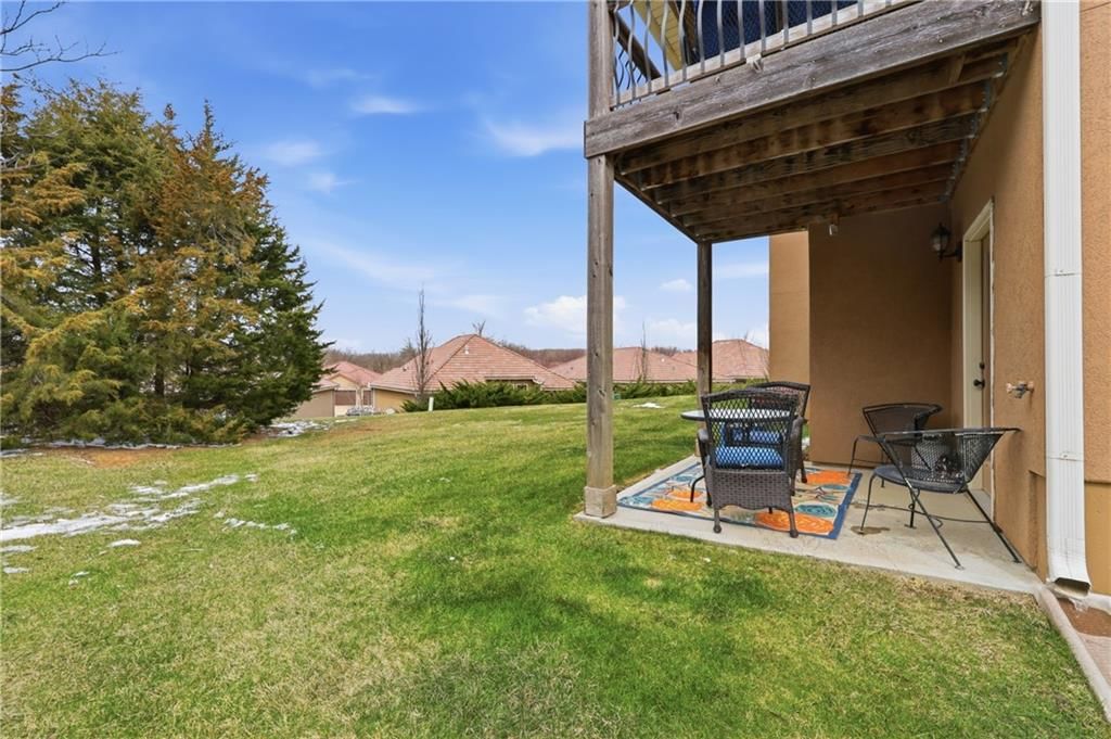 1528 SW ANTIQUITY Drive — photo 32