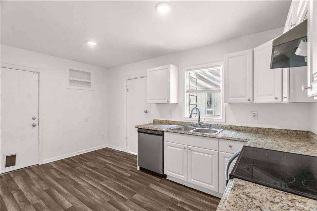 8803 Richards Drive — photo 10
