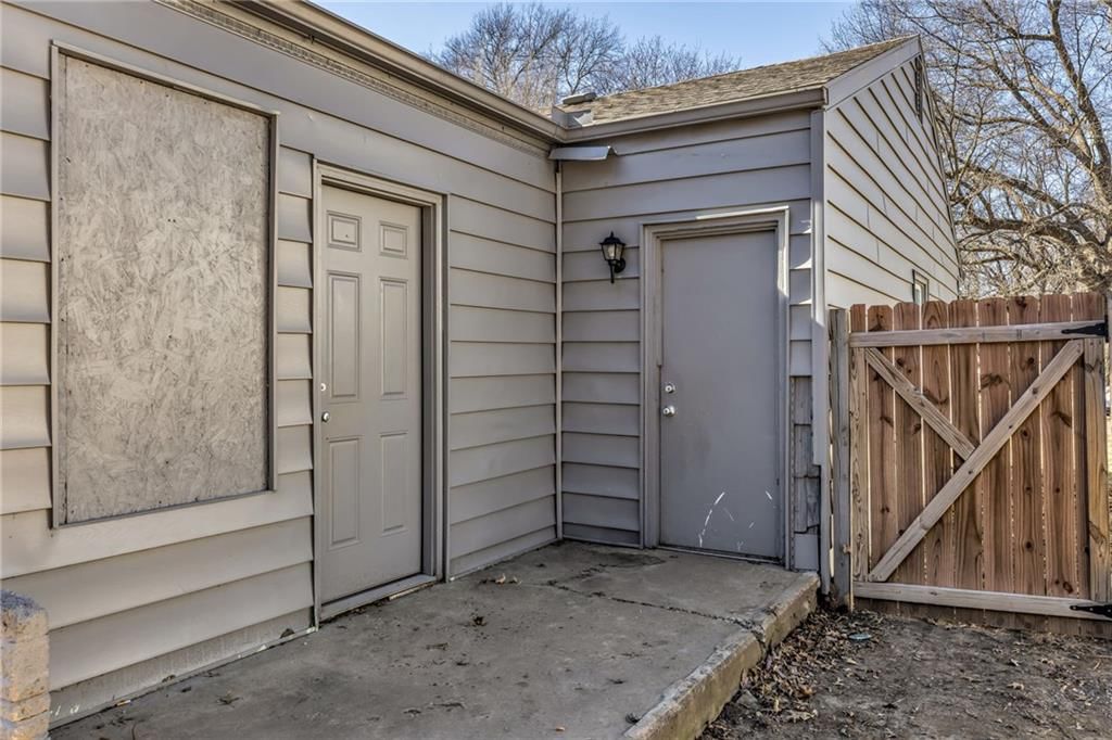 8803 Richards Drive — photo 21