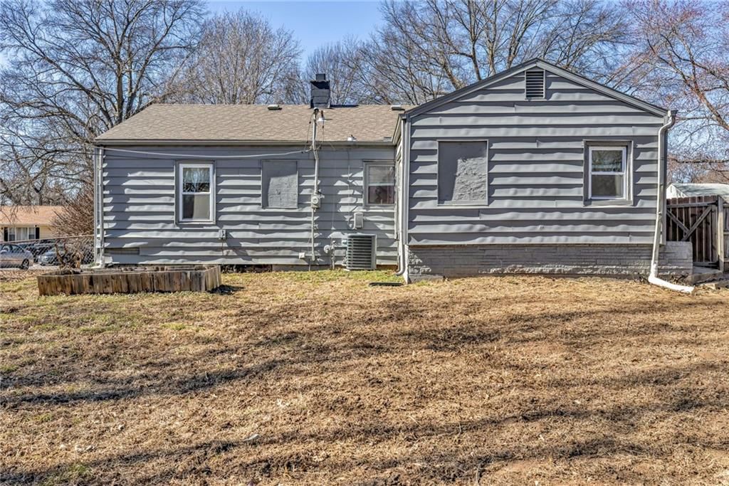 8803 Richards Drive — photo 23