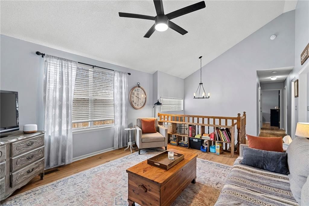 109 E Laredo Trail — photo 7