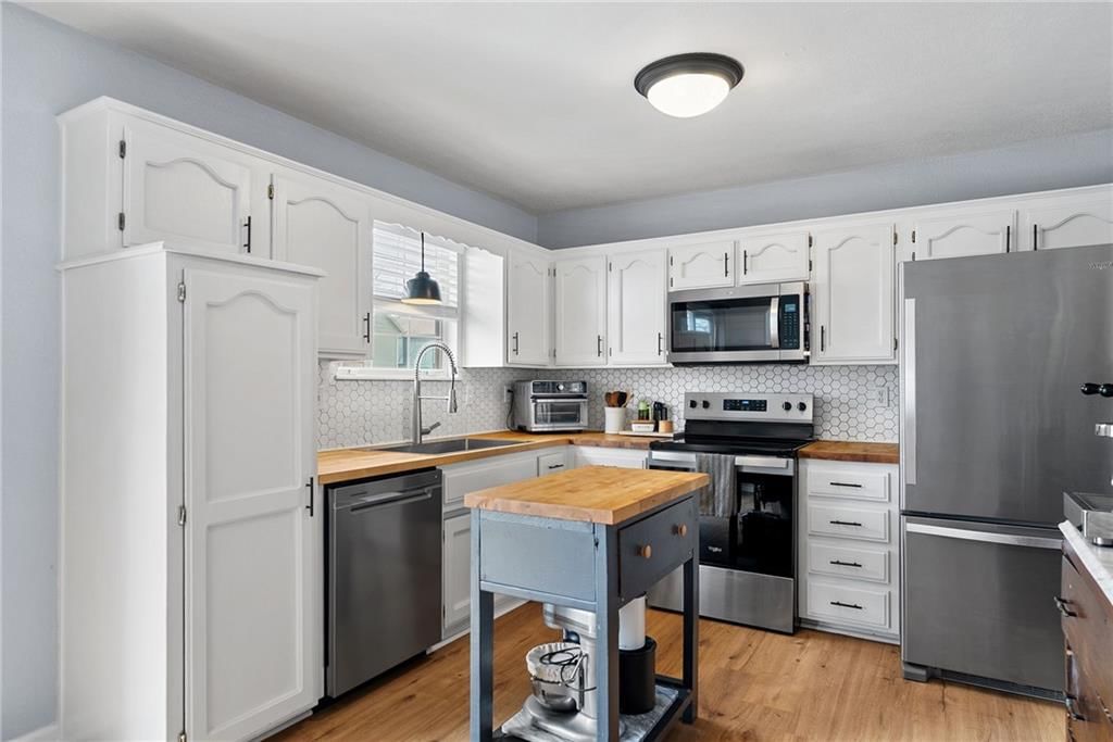 109 E Laredo Trail — photo 10