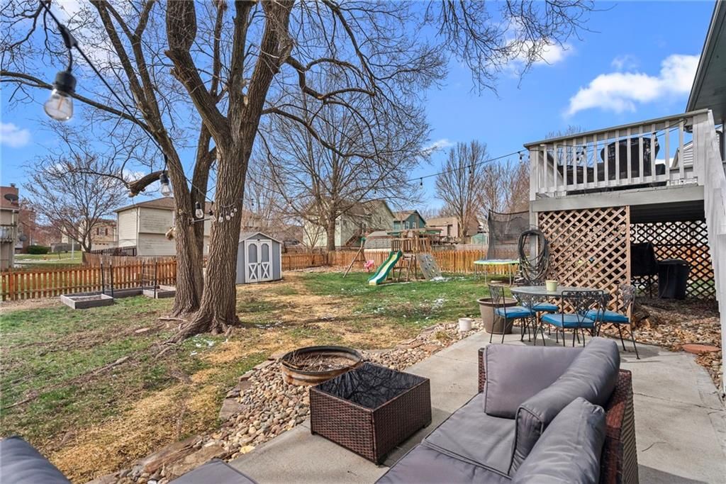 109 E Laredo Trail — photo 30