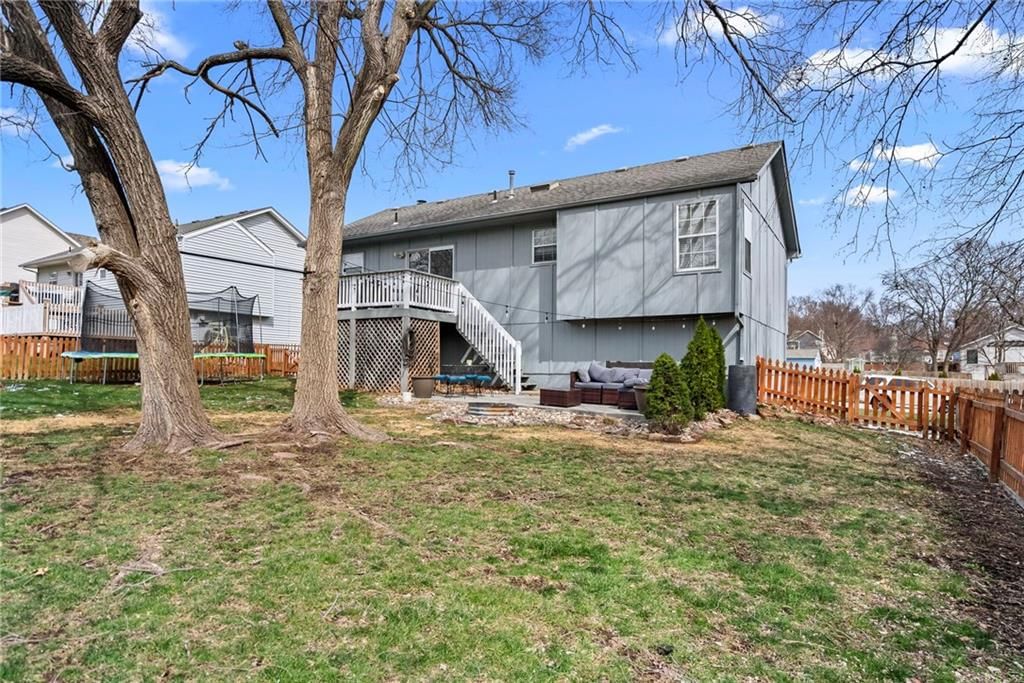 109 E Laredo Trail — photo 31