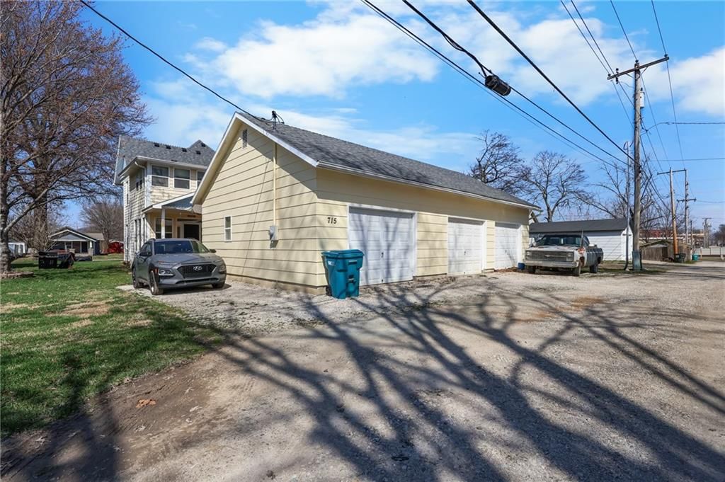 715 Main Street — photo 24