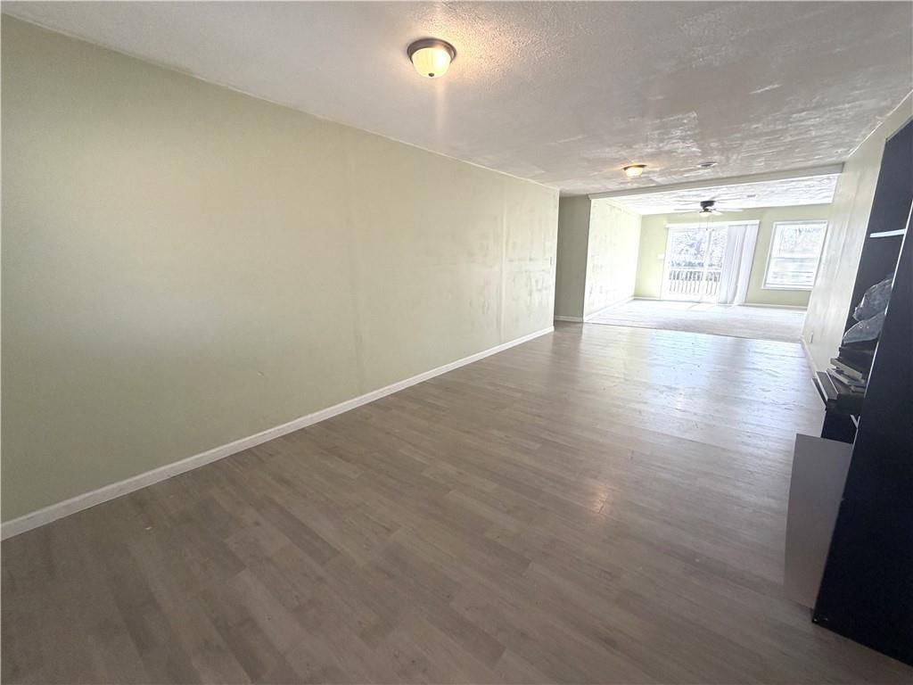 950 E Main Street — photo 8