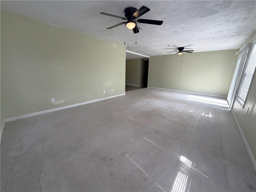 950 E Main Street — photo 18