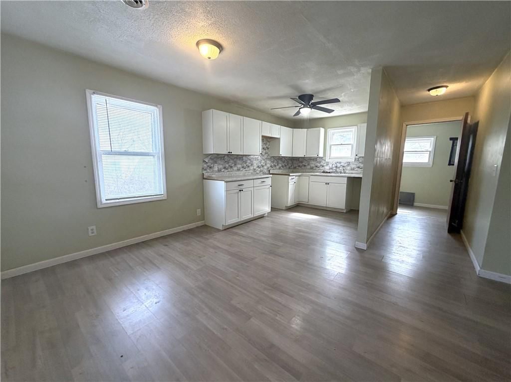 950 E Main Street — photo 24