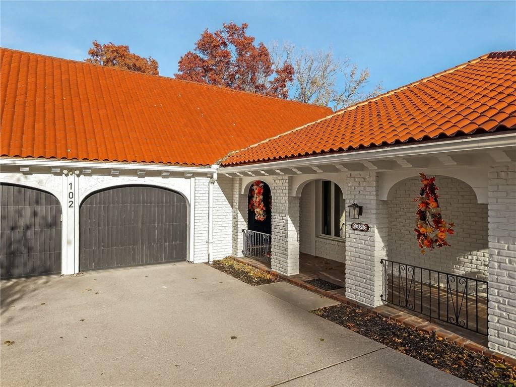 102 NW Hackberry Street — photo 9