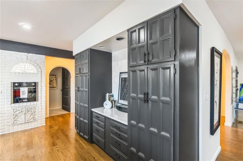 102 NW Hackberry Street — photo 17