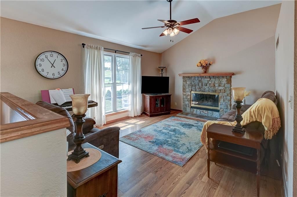 816 E Whitney Street — photo 4