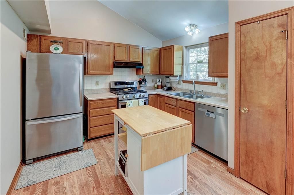 816 E Whitney Street — photo 7