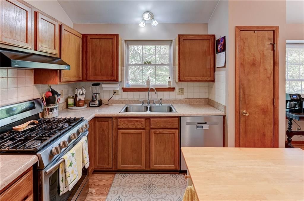 816 E Whitney Street — photo 8