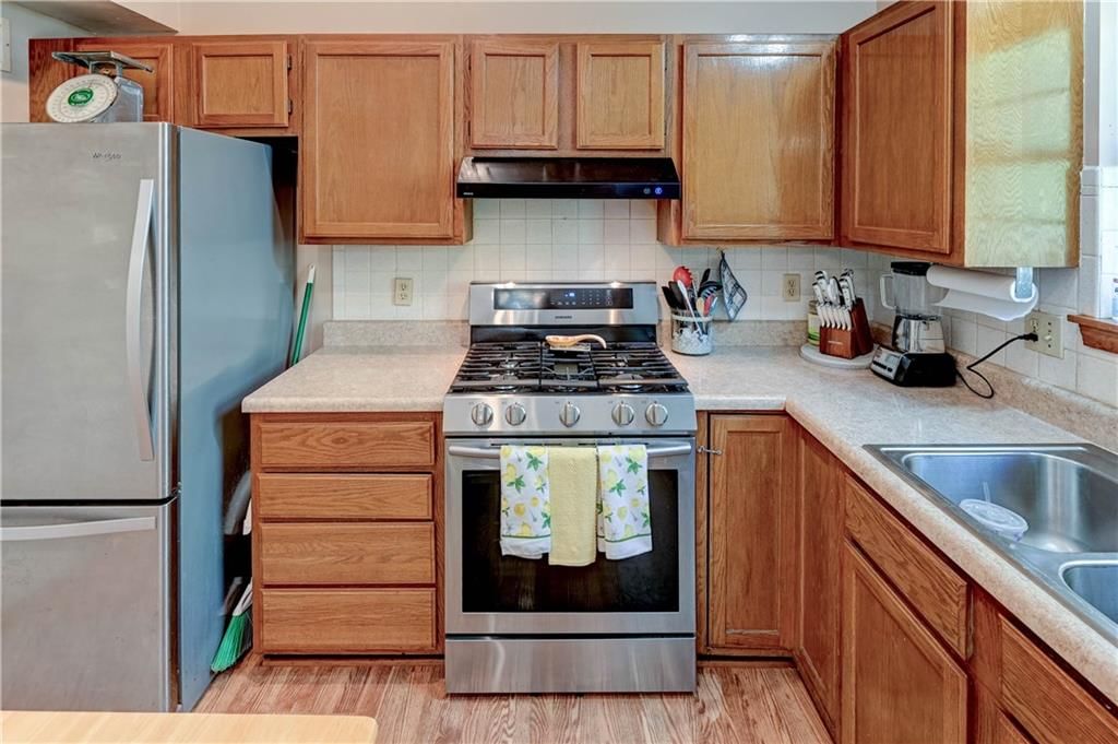 816 E Whitney Street — photo 9