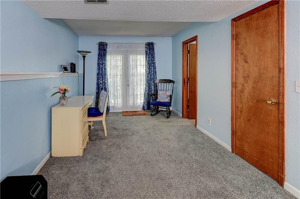816 E Whitney Street — photo 18