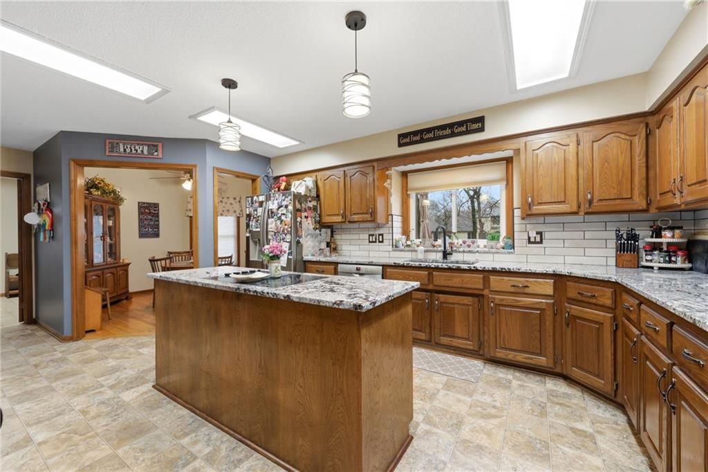 2200 NW Fawn Drive — photo 6