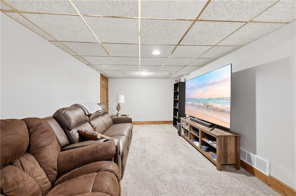 2200 NW Fawn Drive — photo 40