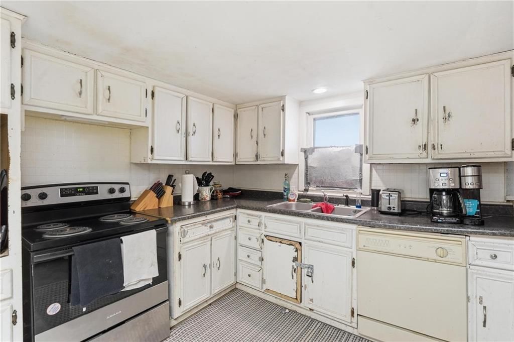 328 Walnut Avenue — photo 13
