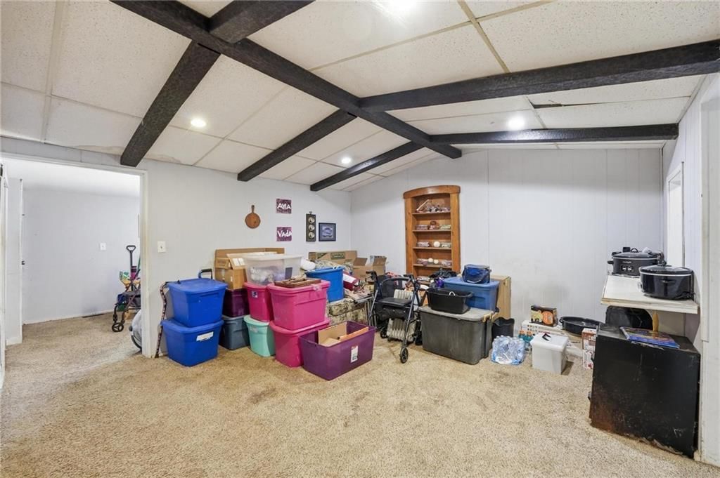 328 Walnut Avenue — photo 15