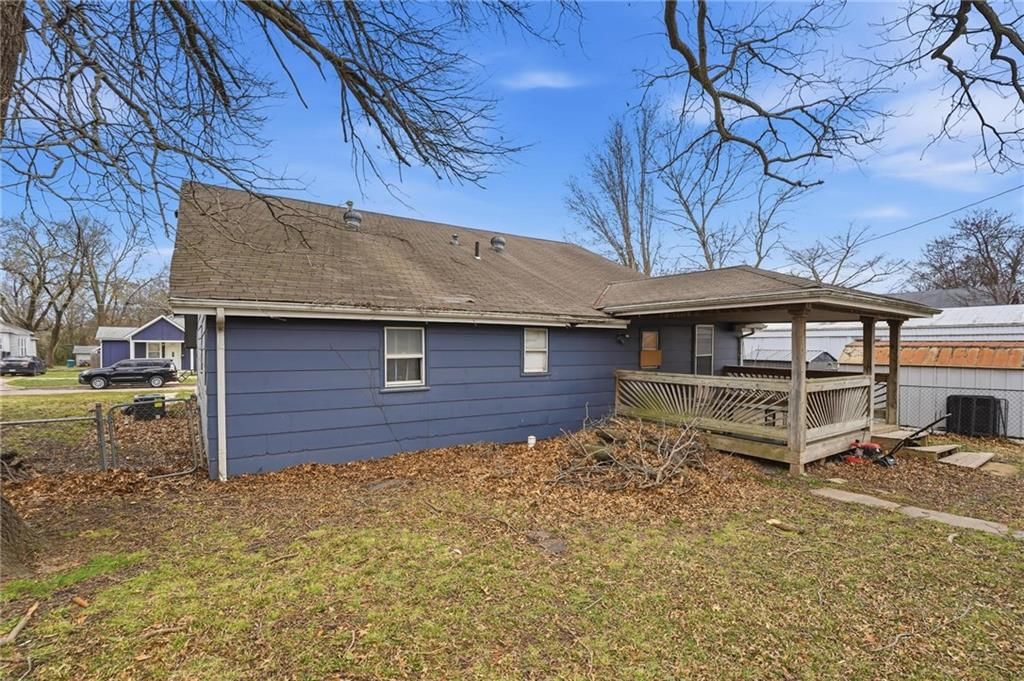 328 Walnut Avenue — photo 27