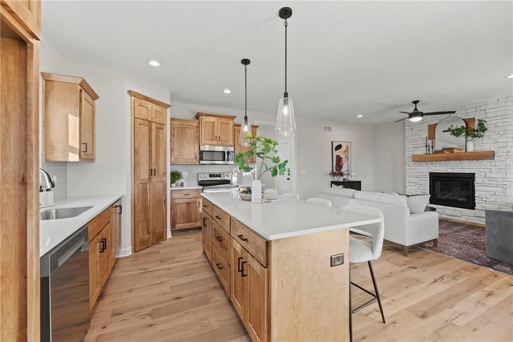 12222 S Emerald Street — photo 15